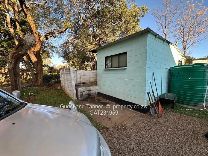 Spacious One-Acre Property for Sale – Fourwinds, Bulawayo