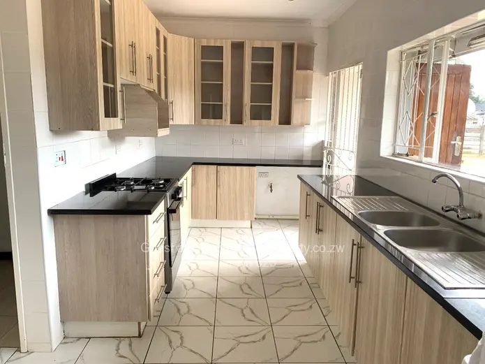 House for rent - with Caretaker