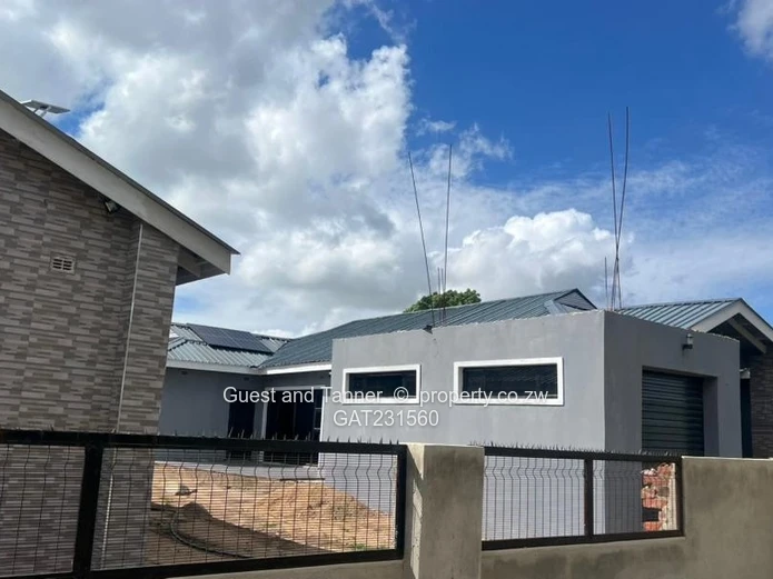 4-Bedroom Cluster Units for Sale in Hatfield – Prime Location, Modern Living