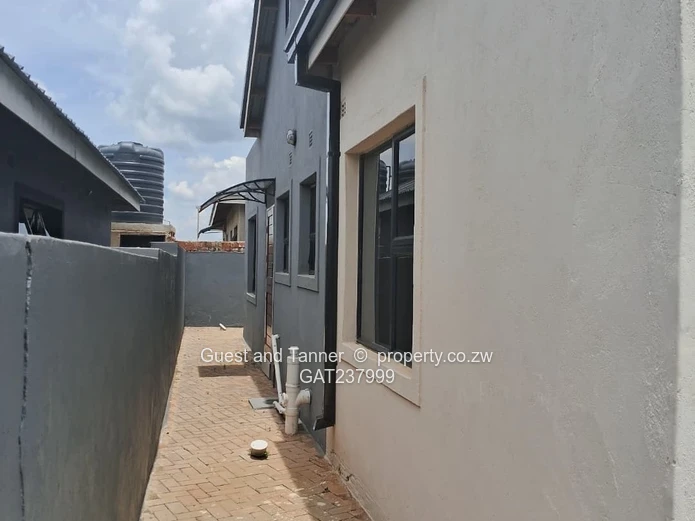 Rainham Park Modern Starter Home for Sale - 3 Bedroom House