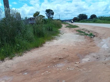 Commercial & Industrial Land