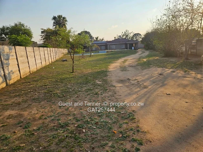 Spacious Chadcombe Property With Two Self-Contained Wings For Sale 