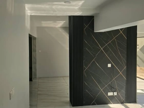 3 Bedroom Flat & Apartment