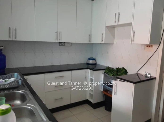 Spacious 3-BR Flat for Sale at Chelmscote Mansion, Bainnes Avenue – Prime Location with Borehole