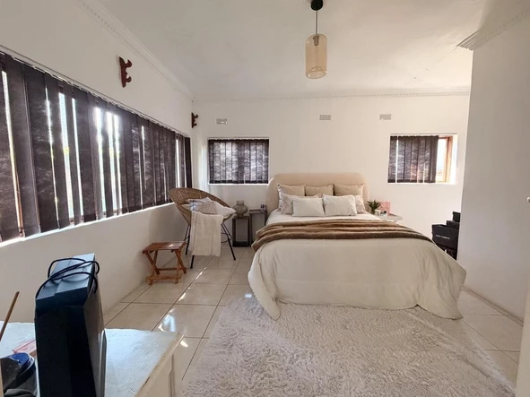 6 Bedroom House