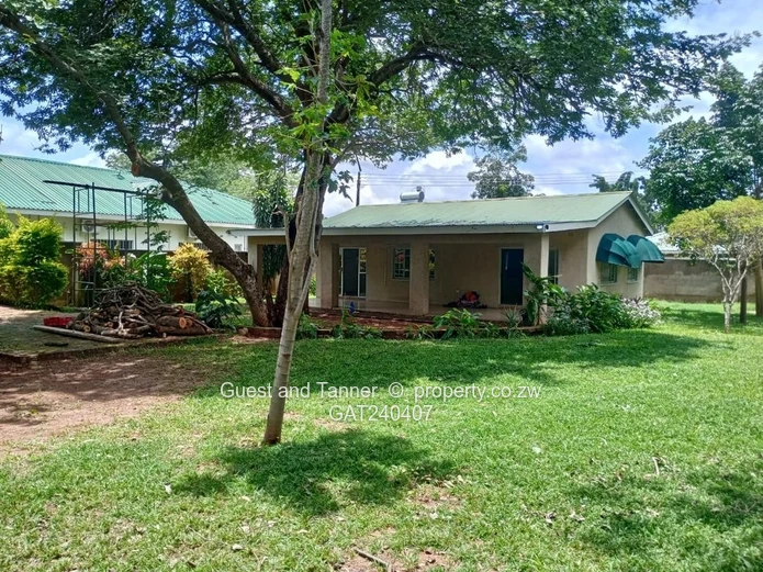 Low-Density Investment Opportunity on 2,100 sqm in Victoria Falls