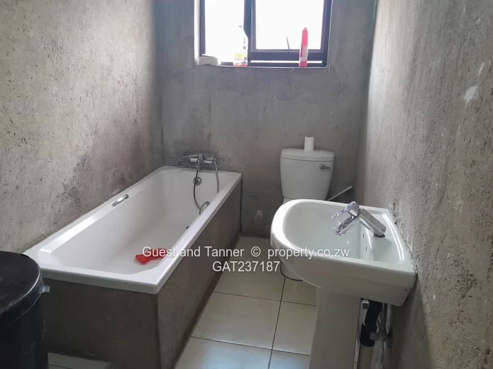 Commercial Property For Rent In Highlands