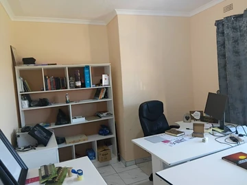 9 Bedroom House