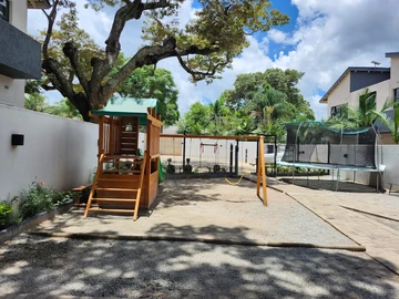 4 Bedroom Townhouse Complex