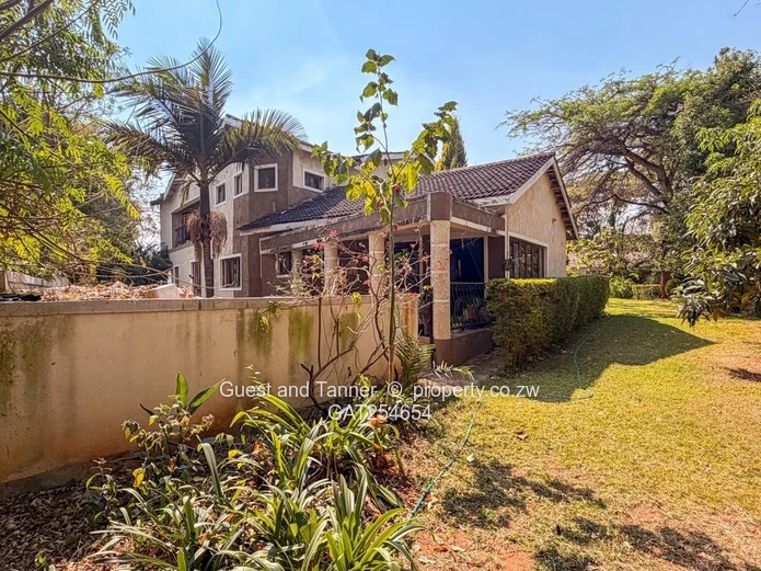 6-Bedroom Home in Borrowdale Brooke For sale 