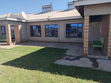 9 Bedroom House