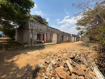 7 Bedroom House