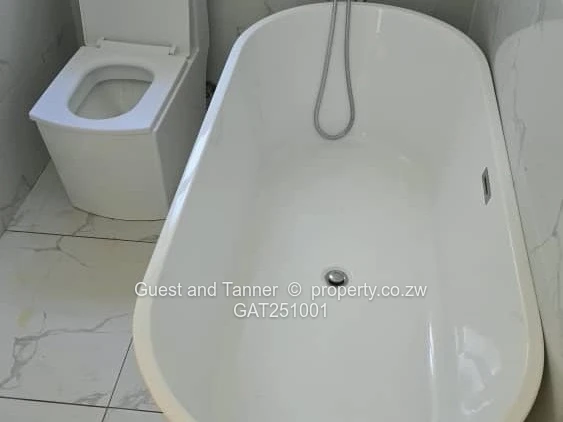 Spacious Greendale Cluster House For Sale   (Sole Mandate)