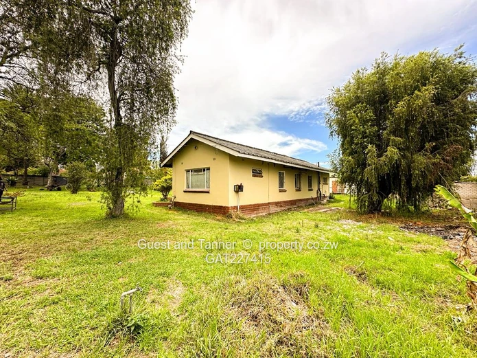 Renovated 4Bedroom House for Sale in Greendale Near Athlone Shops  – Large Stand with Potential