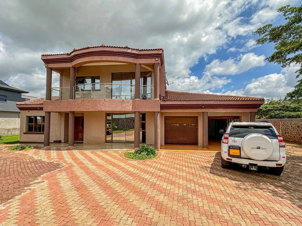 5 Bedroom House