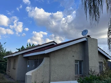 7 Bedroom House