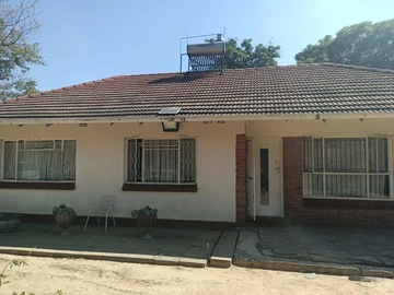 8 Bedroom House