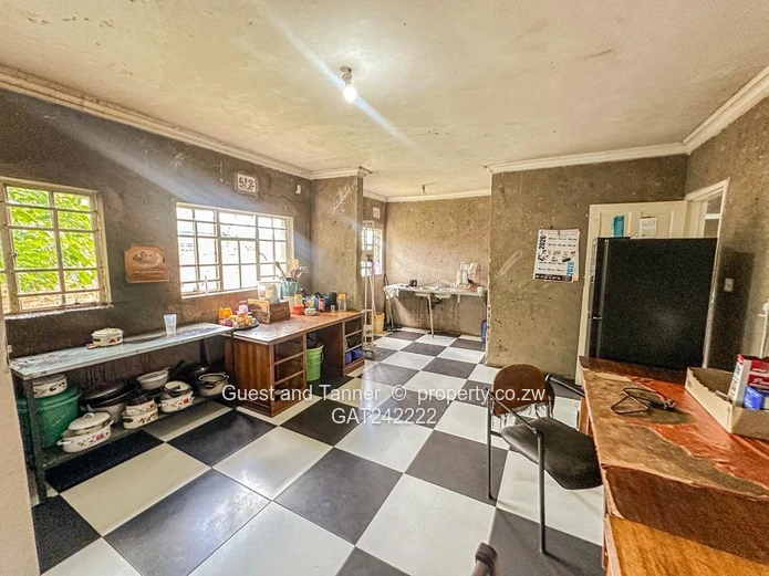 4 Bedroomed house For Sale In Marlborough
