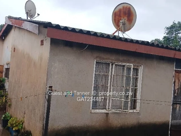 Quick Sale! Affordable 8-Room House for Sale in Mufakose near Harare - Council Cession