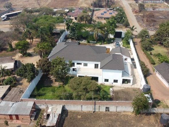 5 Bedroom House