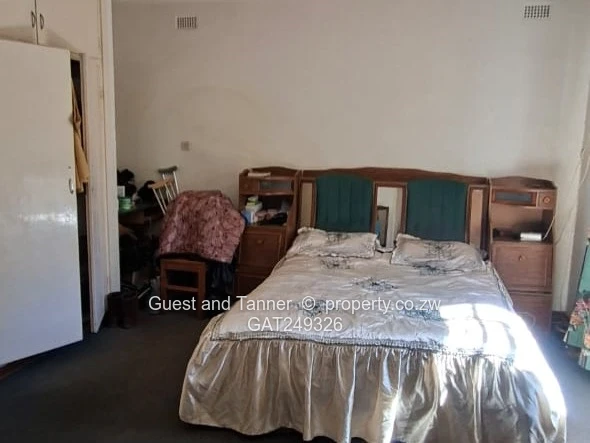  Prime Location 5 Bedroomed House for Sale - Highlands