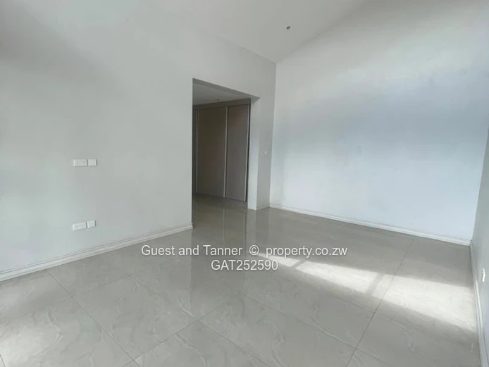 Monavale Modern Luxury Duplex | Close to the CBD
