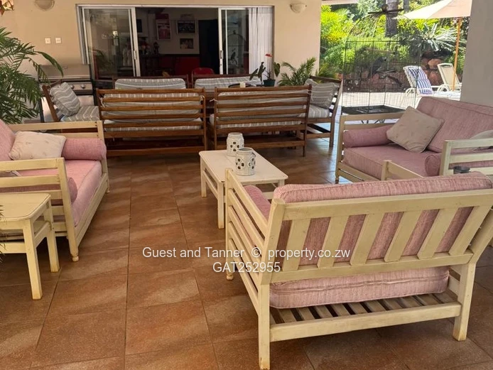 Luxury 4-Bedroom Family Home on 3,966m² – Highlands