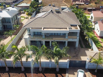 6 Bedroom House