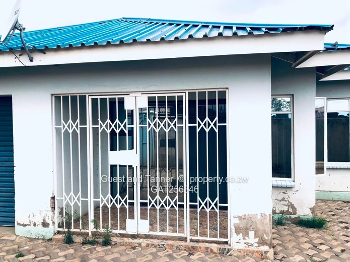 5-Bedroom House For Sale In Budiriro (Sole Mandate)
