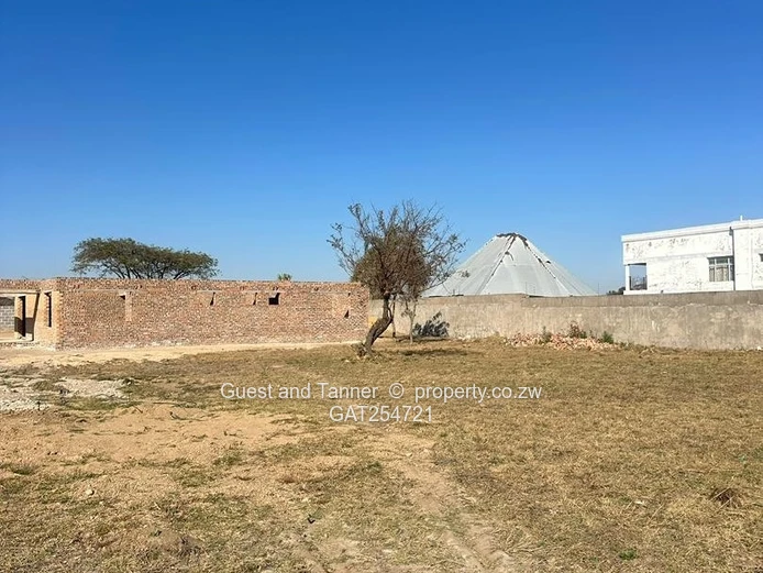 Townhouse Stand For Sale in Mqabuko Heights