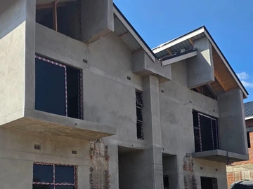 3 Bedroom Flat & Apartment