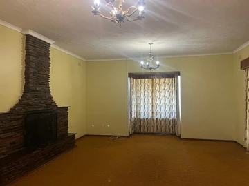 ?? To rent : Elegant Family Home –  Gunhil Avenue