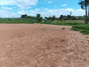 Commercial & Industrial Land