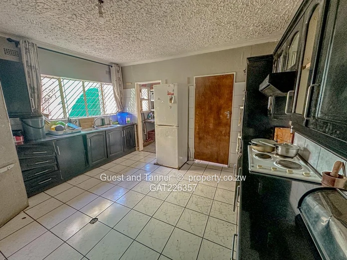 Spacious 5 Bedroom Home for Sale in New Marlborough, Harare