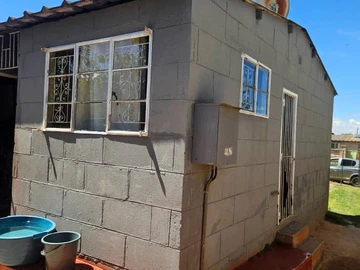 2 Bedroom House