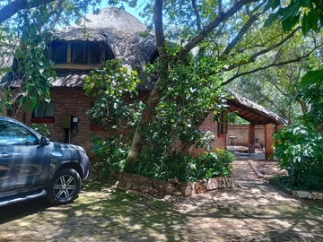 Hotel & Lodge