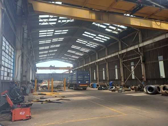 Warehouse & Factory