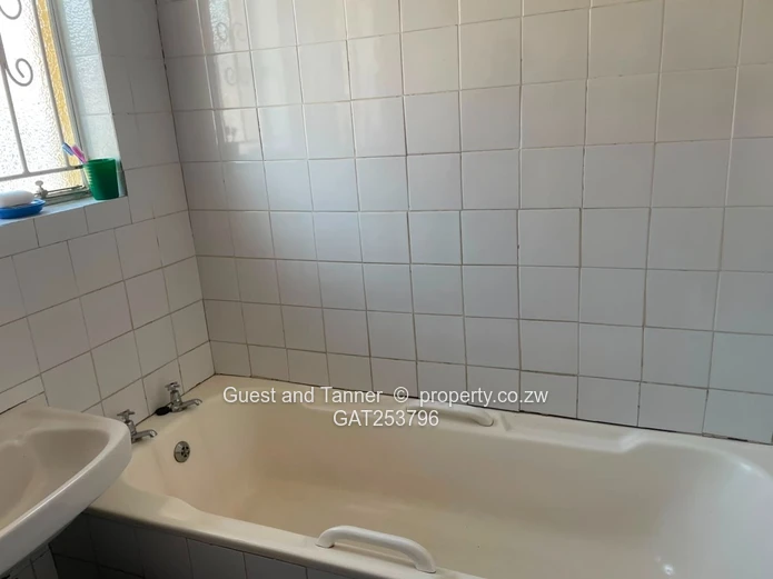 3-Bedroom House for Sale| Shortston, Waterfalls