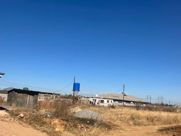 Vacant Corner Stand for Sale – Harrisvalle