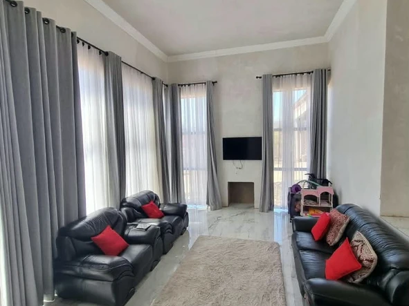 7 Bedroom House