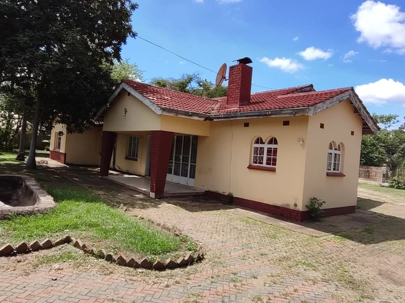 Charming 4-Bedroom Home for sale in Emerald Hill with Pool & Borehole