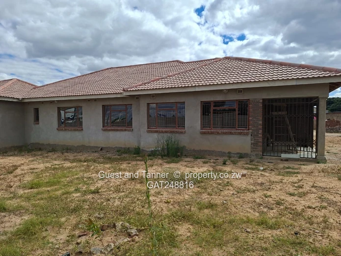 Incomplete House For Sale In Zimre Park