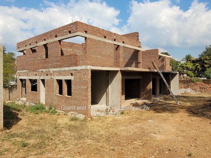 Incomplete 3 Bed Duplex Flat in Greystone Park