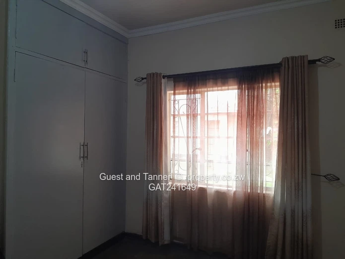 3 Bed House For Rent in Waterfalls