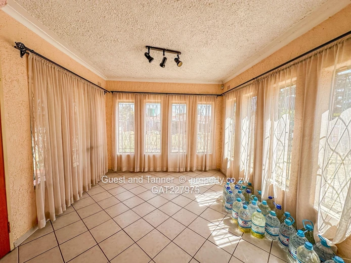 4-Bedroom House In Borrowdale West