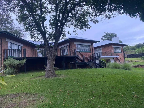 4-bed, 2-bath House for Sale in Murambi, Mutare, 5700 m² Land