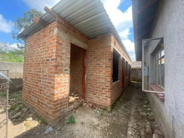 6 Bedroom House