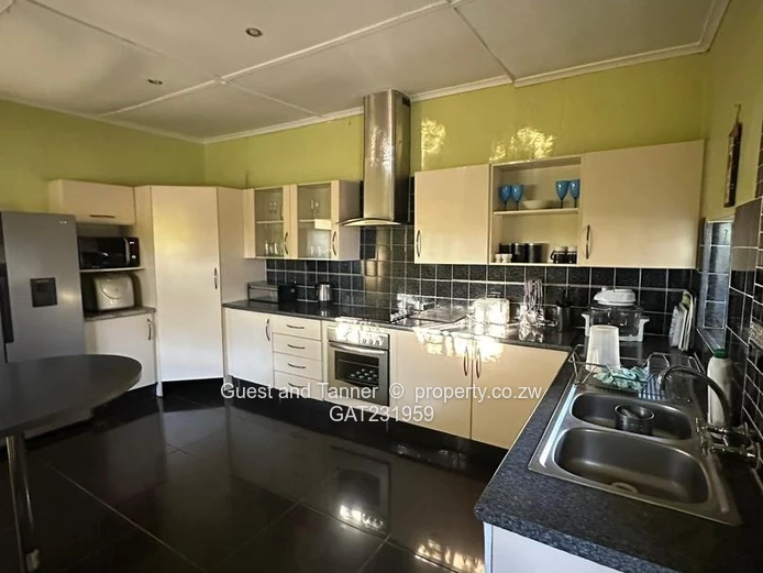 Spacious One-Acre Property for Sale – Fourwinds, Bulawayo