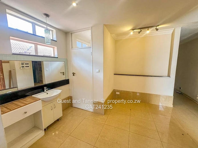 3-Bedroom Townhouse For Sale in Upper Avenues 