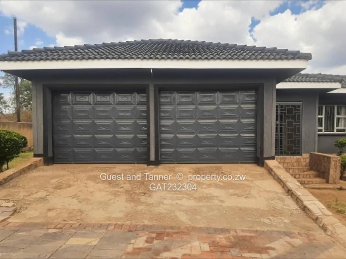 4 Bedroom Family Home for sale in Crowhill Views